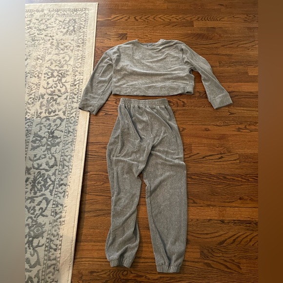 NWOT Sweat Set - Picture 3 of 5